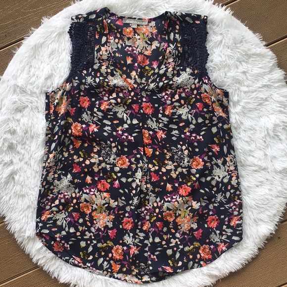 Daniel Rainn Tops - Daniel Rainn Eliza Crochet Shoulder Floral Blouse